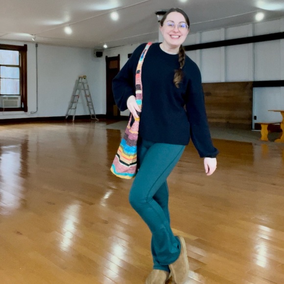 Meet your Posher, Emily - Picture 5 of 7